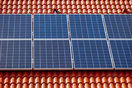 Solar panel cleaning in gainesville ga how dust and pollen impact energy output